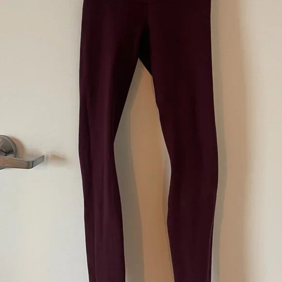 Lululemon Reversible Wunder Under Pant, Maroon, Size 6 - Picture 4 of 9
